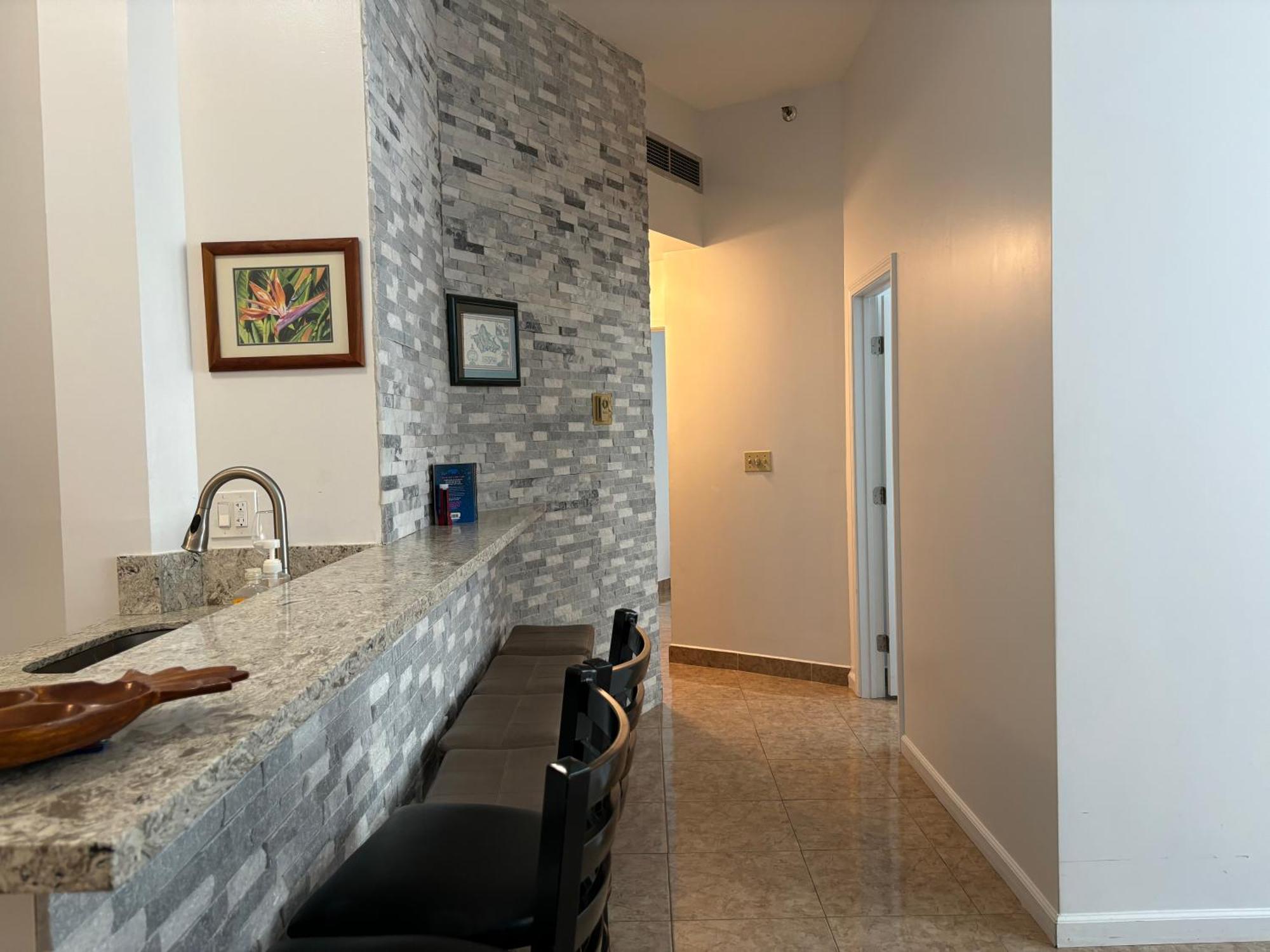 2Br Downtown High Ceiling Free Parking And Wifi Apartment Honolulu Bagian luar foto